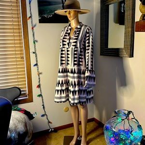 Knee length beach dress XL geometric print